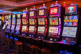 Casino lobby feature cards for Bangladesh adults using omg bd on mobile